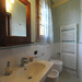 Ogni camera degli appartamenti di Casa Vacanze Gli Oleandri dispone di un bagno privato con doccia.